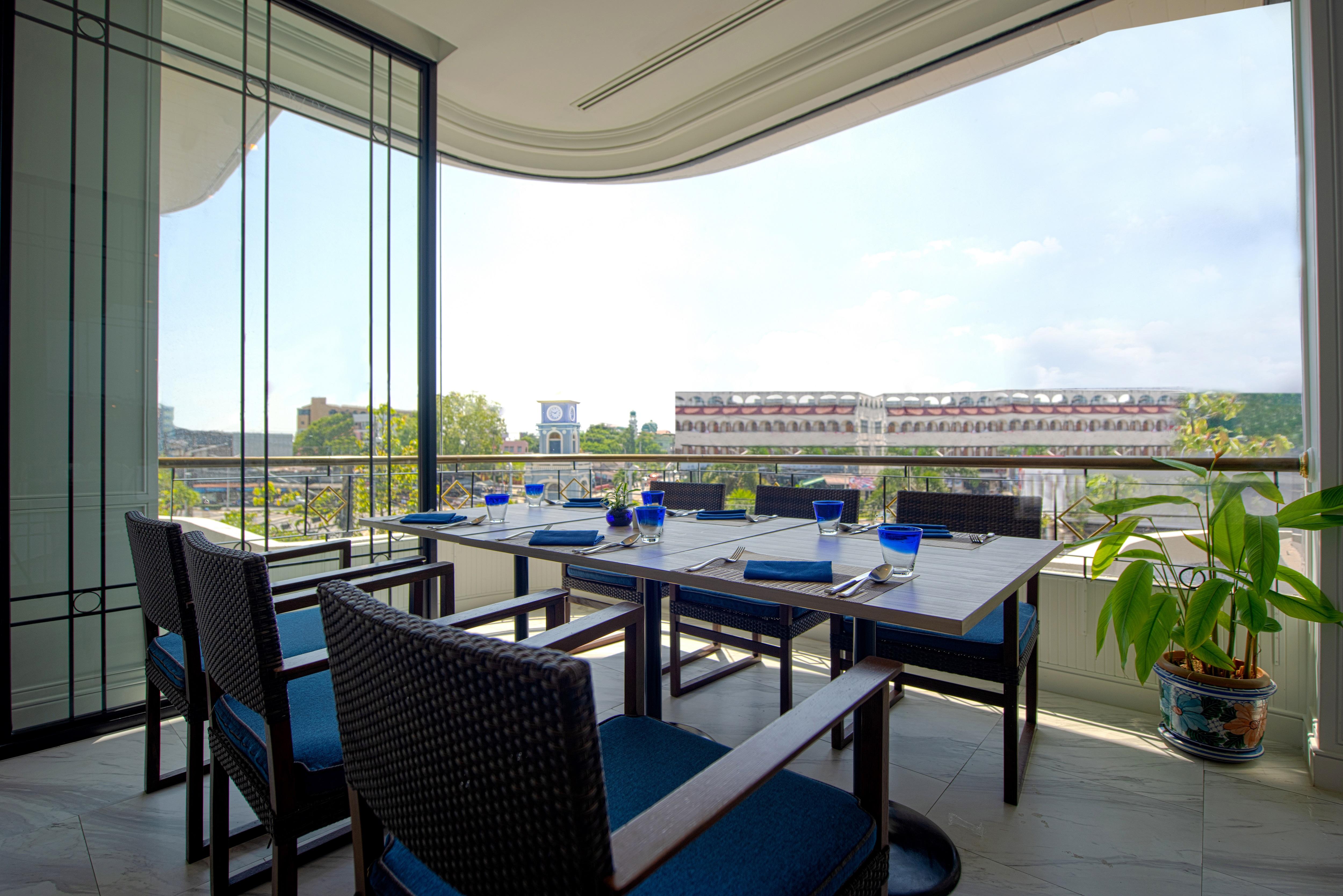 فندق Courtyard By Marriott Phuket Town المظهر الخارجي الصورة